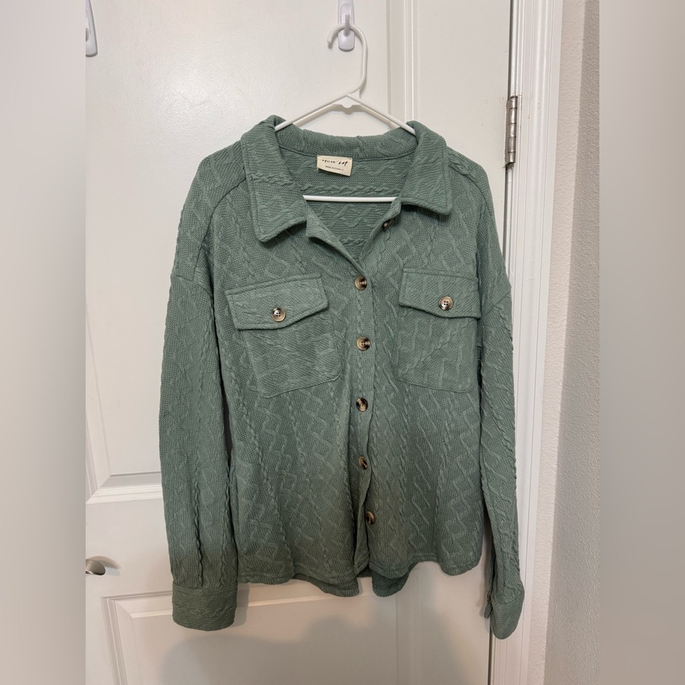 New In Women’s Cable Knit Shacket - Picture 4 of 6